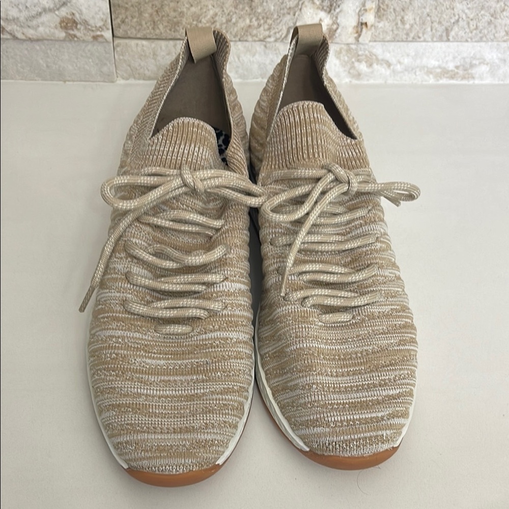 Brand new! $69 J Slides / Urban Sport OPY two tone Knit Sneaker Tan Size 11